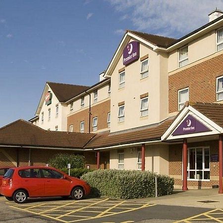 Premier Inn Newcastle - Metro Centre Гейтсхед Экстерьер фото