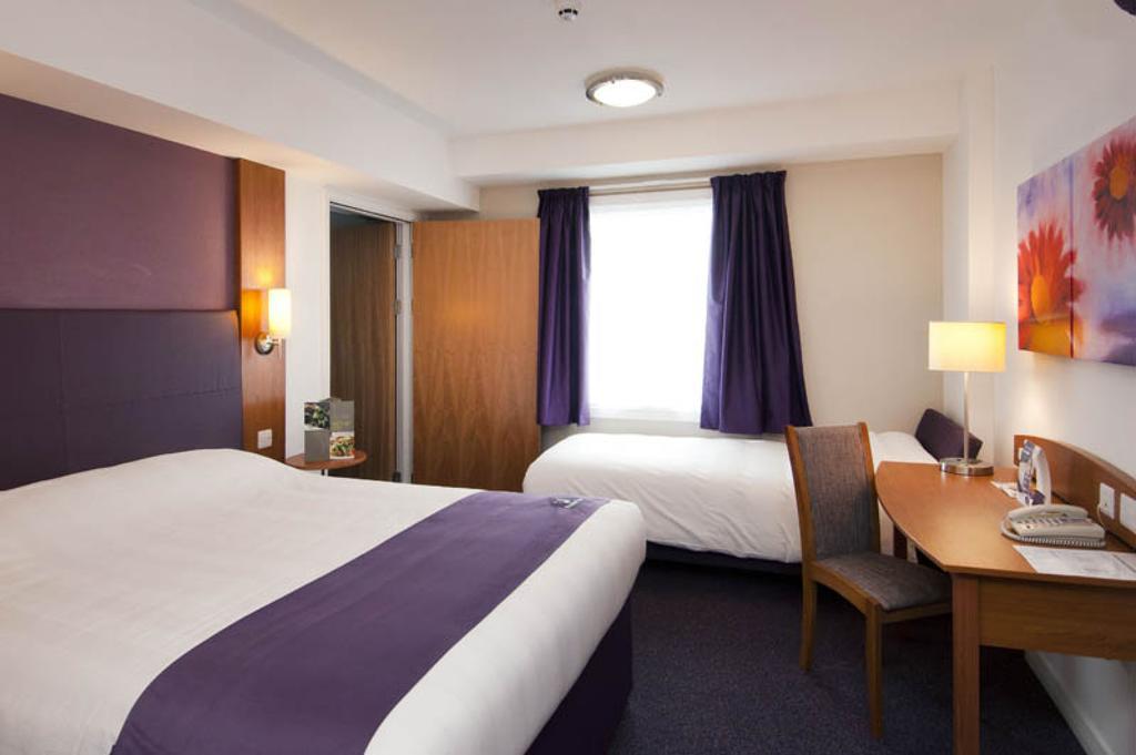 Premier Inn Newcastle - Metro Centre Гейтсхед Номер фото