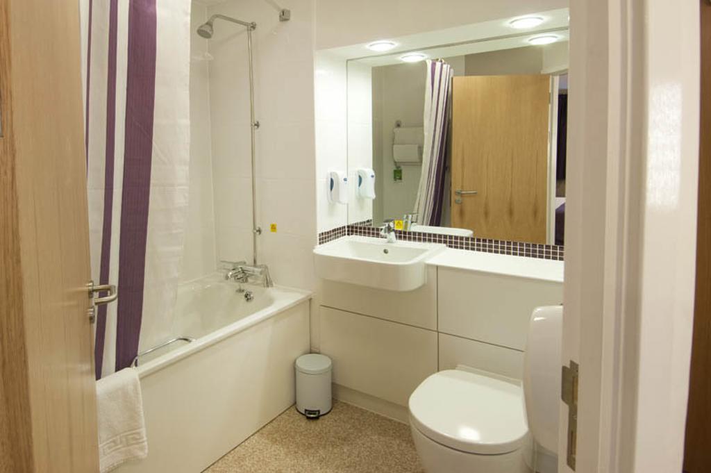 Premier Inn Newcastle - Metro Centre Гейтсхед Номер фото