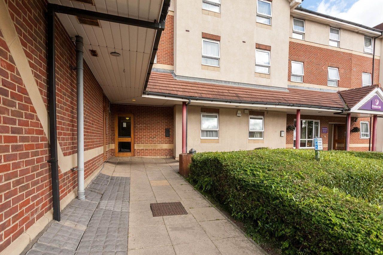 Premier Inn Newcastle - Metro Centre Гейтсхед Экстерьер фото