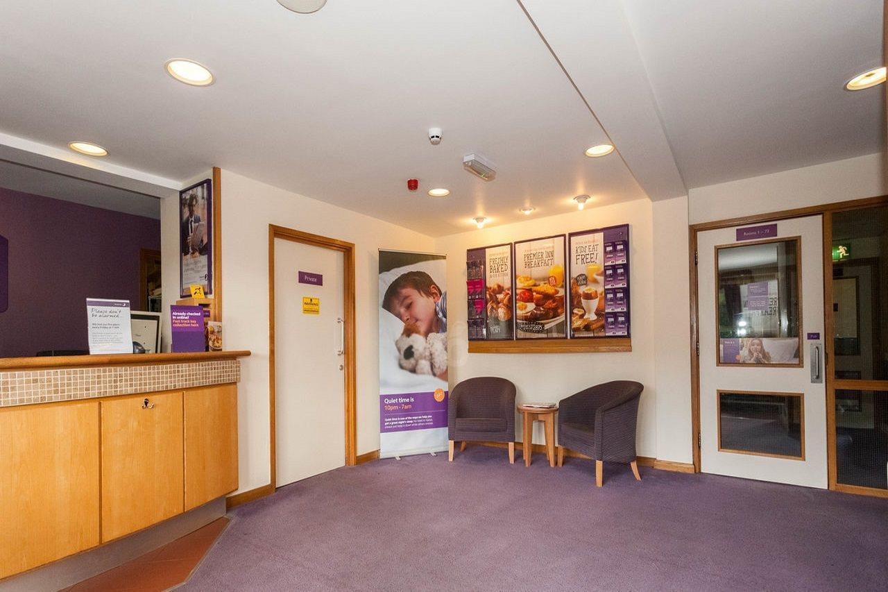 Premier Inn Newcastle - Metro Centre Гейтсхед Экстерьер фото